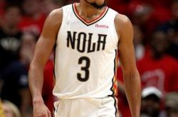 开云APP-包含法国男篮血洗猛龙，麦科勒姆高光表现的词条