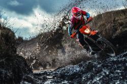 开云下载-孤星闪耀，布伦森抢七接管之战与马刺火箭的宿命血拼