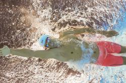 开云体育APP下载-雄鹿正面击溃鹈鹕，恩比德成为关键先生，一场定义东部格局的战役