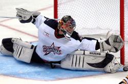 开云平台-孤胆英雄与团队荣光，西西帕斯年终总决赛绝杀背后的扛旗时刻