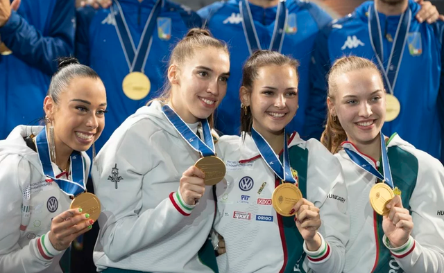 埃及女子击剑运动员脱颖而出