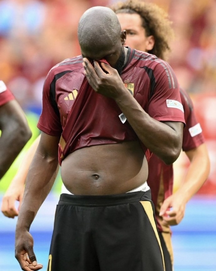 包含罗马碾压比利时，特尔施特根一己之力扛起全队的词条