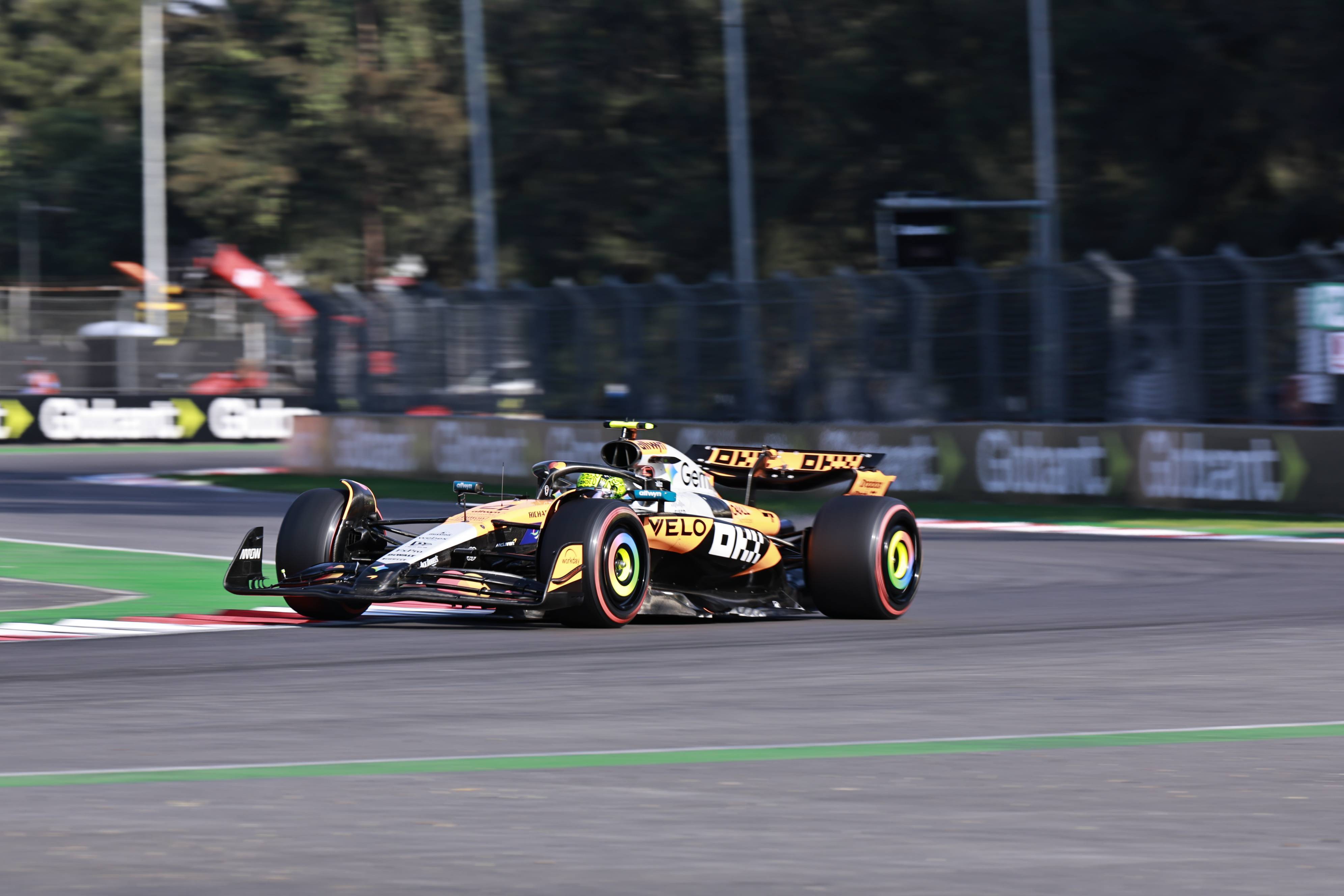 红牛二队横扫迈凯伦，诺里斯统治全场的简单介绍