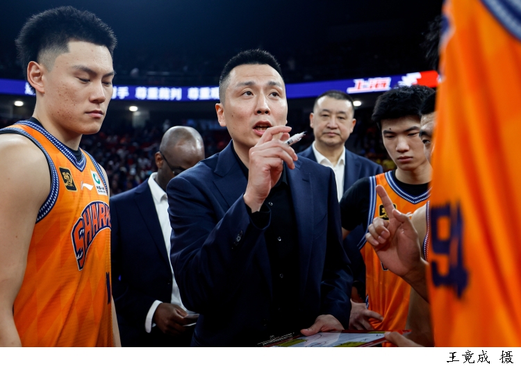 福建男篮力克竞争对手获得胜利 福建男篮力克竞争对手获得胜利