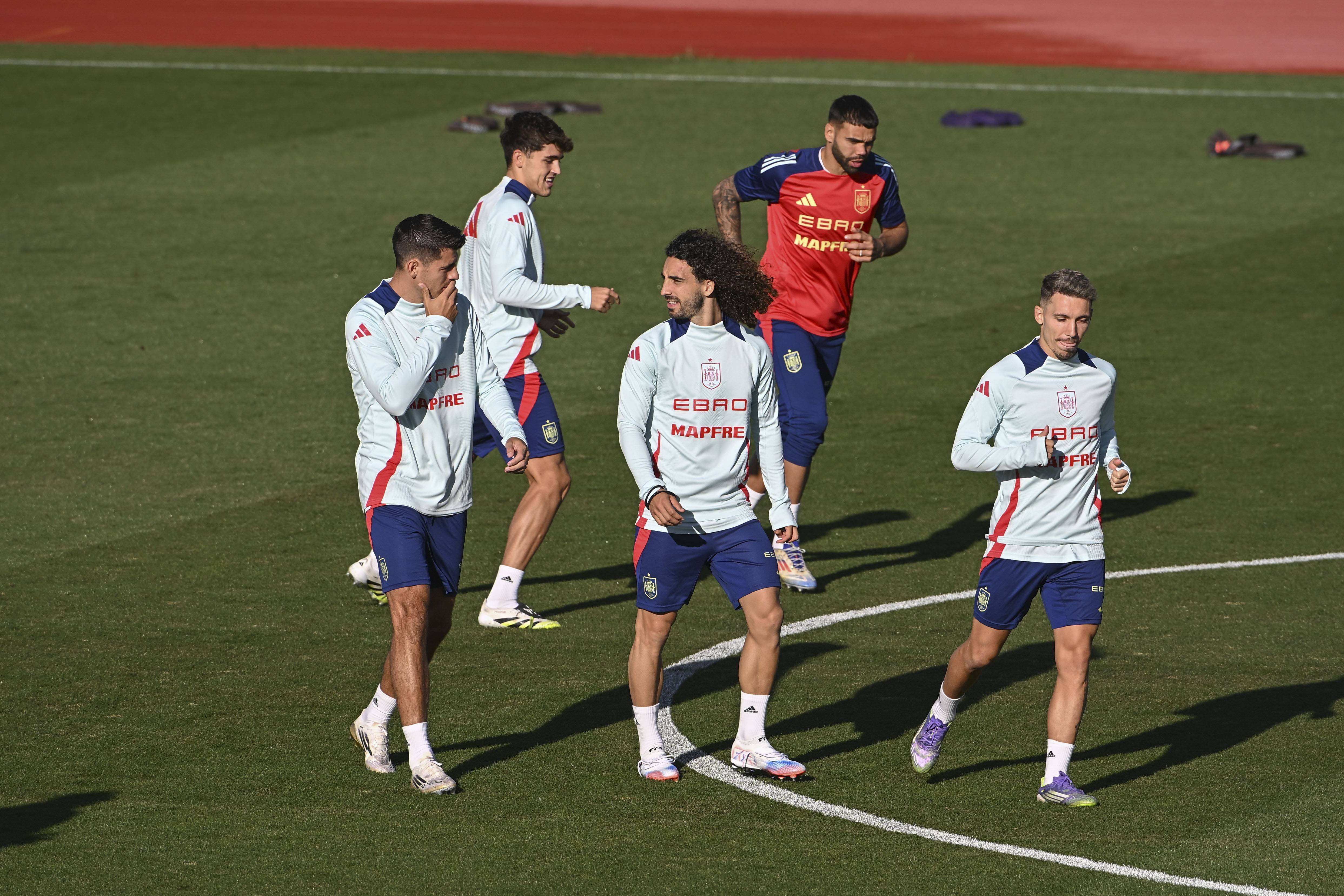 西班牙队在国际杯预选赛中大获全胜