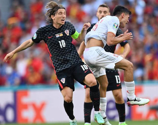 西班牙队备战欧洲杯预选赛，备受关注