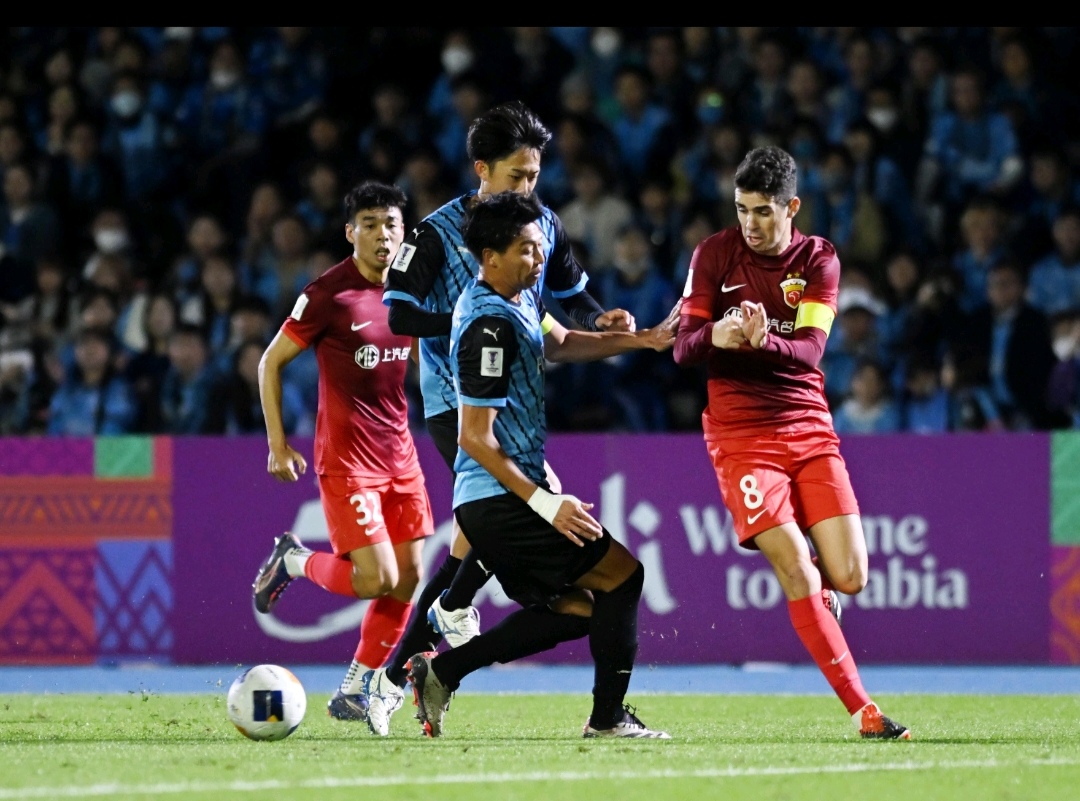 双方对决，争夺亚冠资格赛权