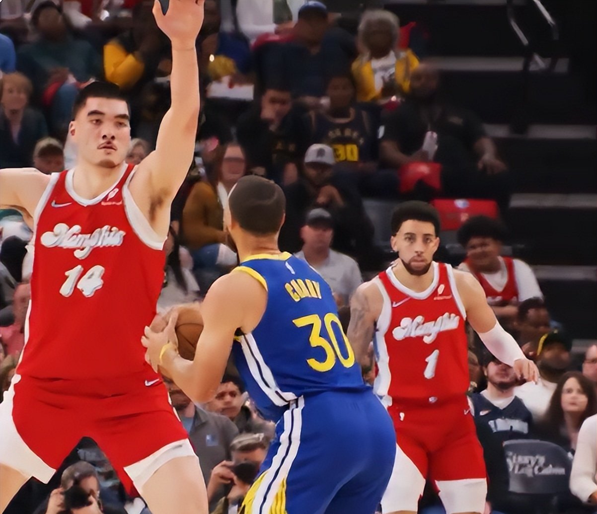 灰熊防守坚实，击败对手保持季后赛资格