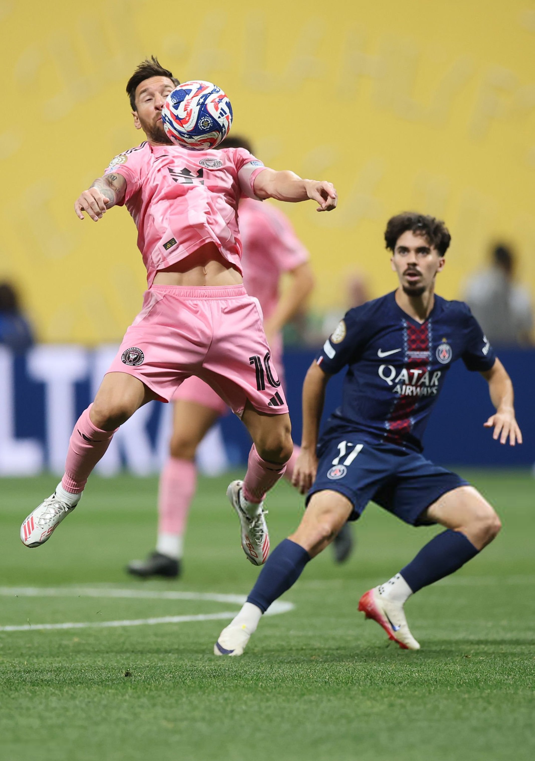 广州富力将迎战法国巴黎圣日耳曼队，备战冠军杯资格赛的简单介绍