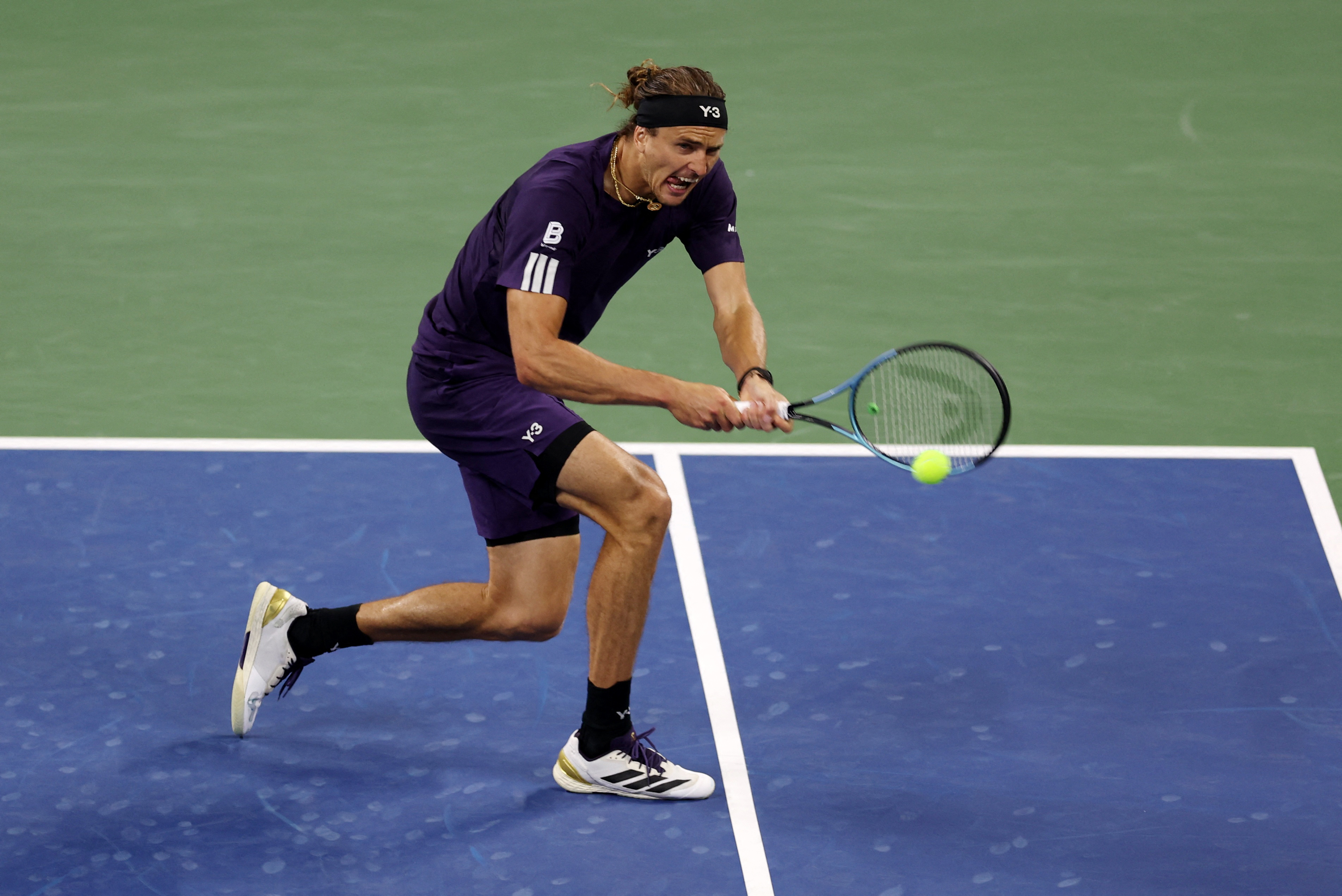 包含美网碾压年终总决赛，兹维列夫扛起全队的词条