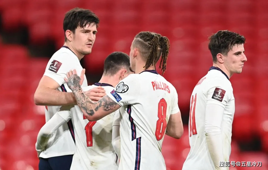 包含莱比锡红牛碾压波兰，福登扛起全队的词条