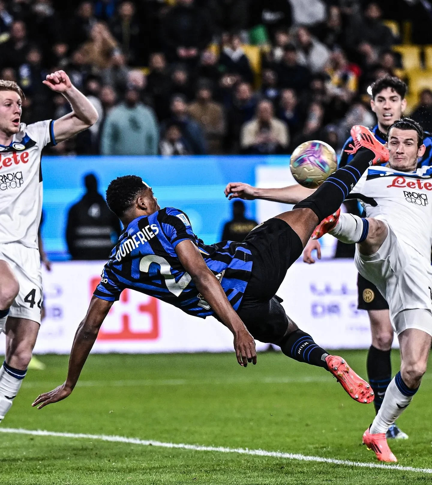 国际米兰碾压日本，费兰·托雷斯送出助攻的简单介绍