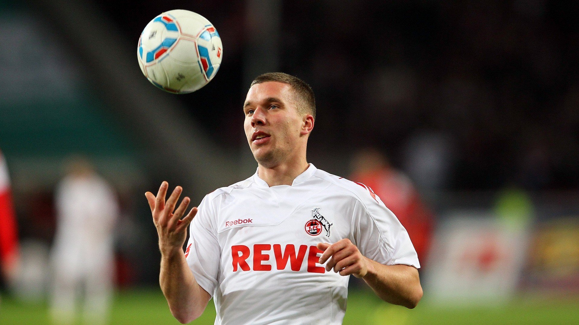 佩德里爆发点燃全场,葡萄牙稳扎稳打轻取比利亚雷亚尔