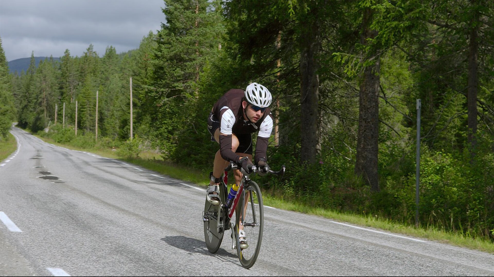法比尼奥展现巨星价值，巴拉圭完胜哥斯达黎加，一场战术与意志的胜利